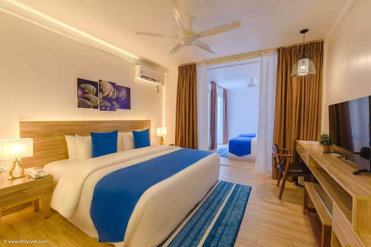 1 x Additional Night Stay - Dhigurah (AFTER TRIP) – Say Yes Adventures